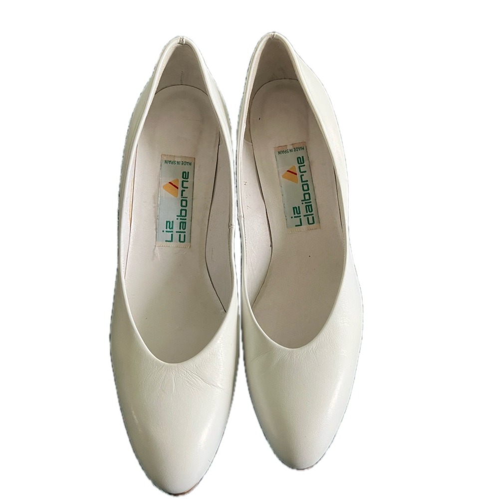 Vintage White Leather Pumps Kitten Heel Made in Spain Womens 7.5N Cottagecore